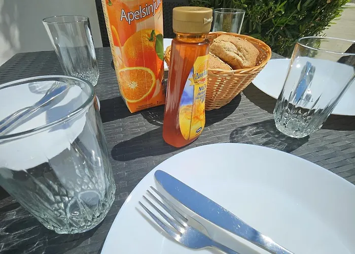 Apartmán Marina Gardens, Delightful 2 Bedroom *