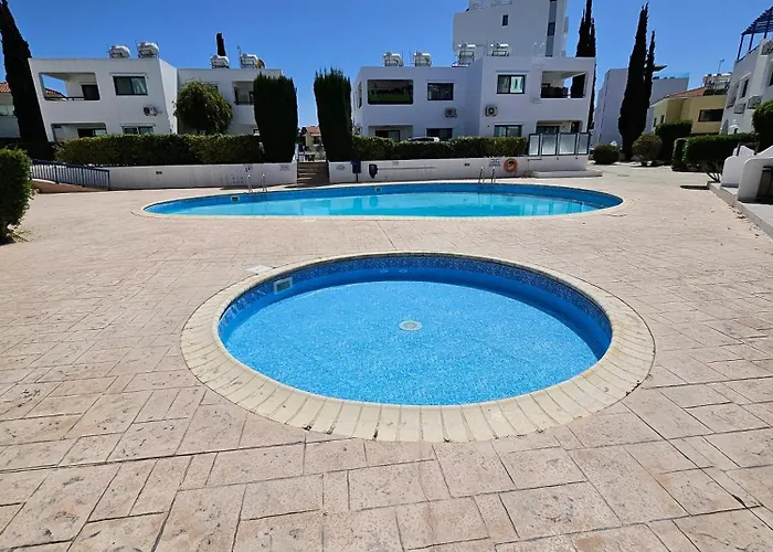 Marina Gardens, Delightful 2 Bedroom Paphos