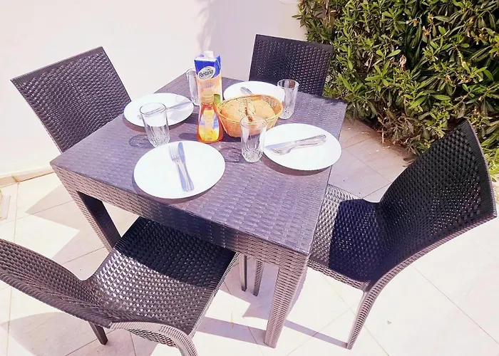 Marina Gardens, Delightful 2 Bedroom Paphos